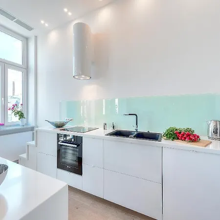 P And O Apartments Piekna Lägenhet Warszawa