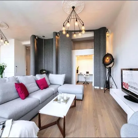 P And O Apartments Piekna Lägenhet *